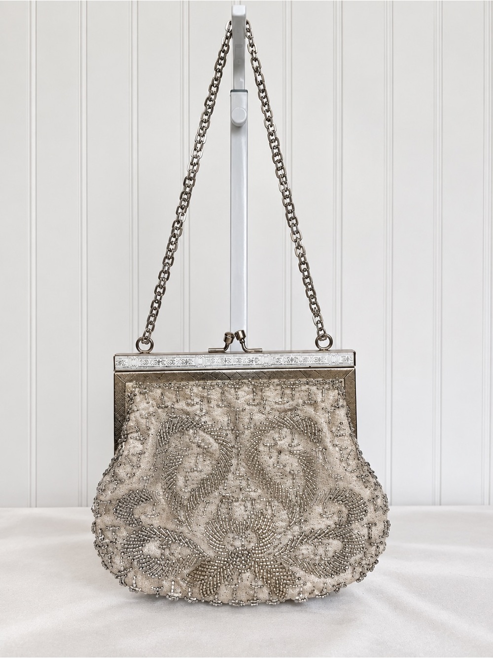 Vintage 1960s Fine Arts Bag Co. Silver Beaded Evening Purse